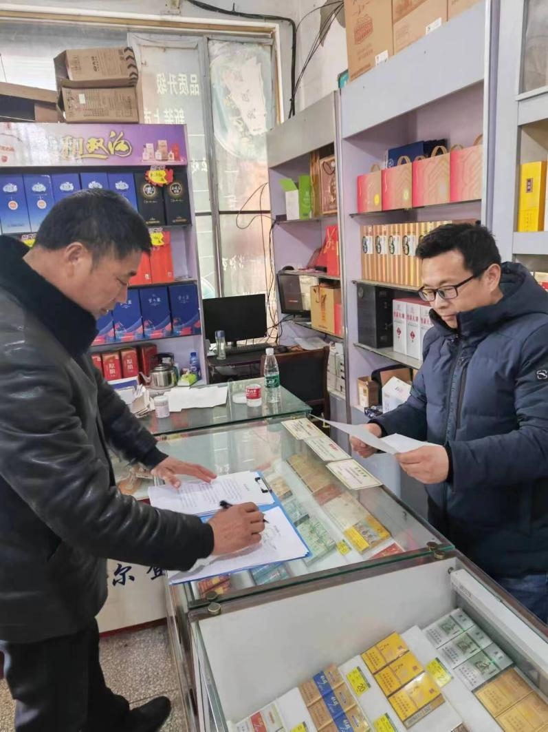 新灘鹽場(chǎng):筑牢食品“安全線” 守護(hù)群眾“盤中餐”2.png